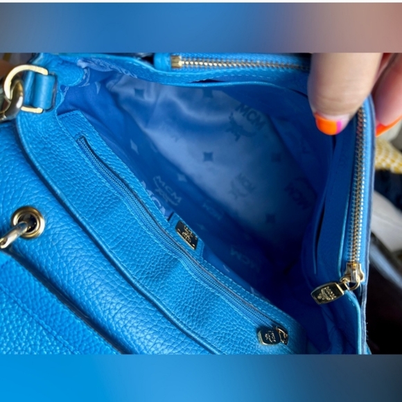 Pre-loved MCM First Lady Top Handle Two-Way Bag - Picture 3 of 8